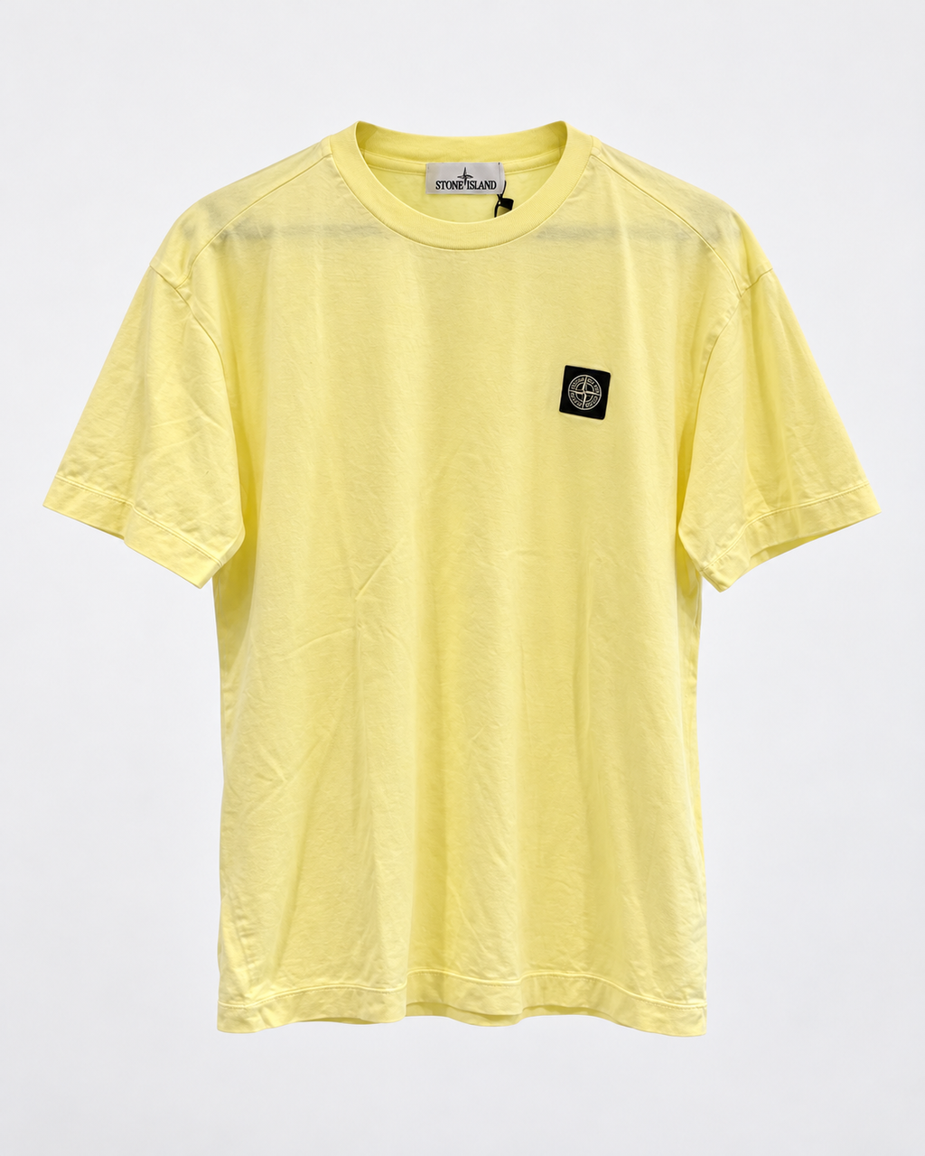 T-shirt stone island