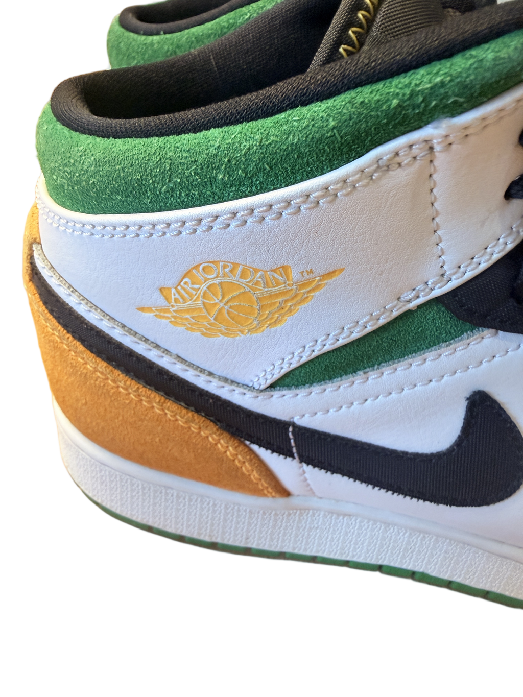 Jordan one Mid