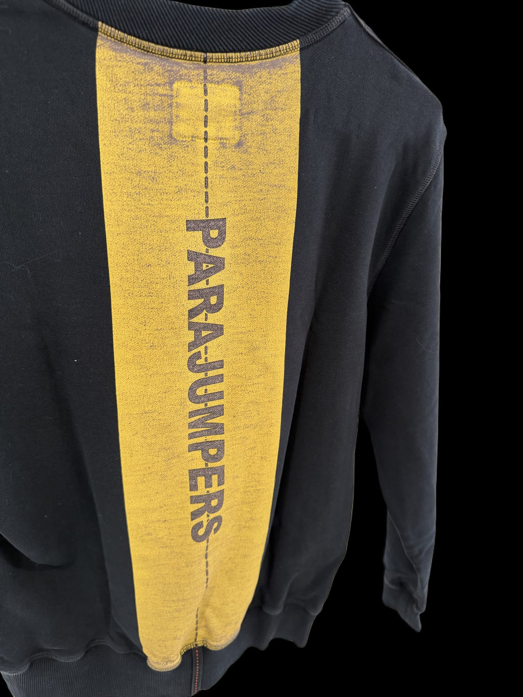 pull Parajumpers