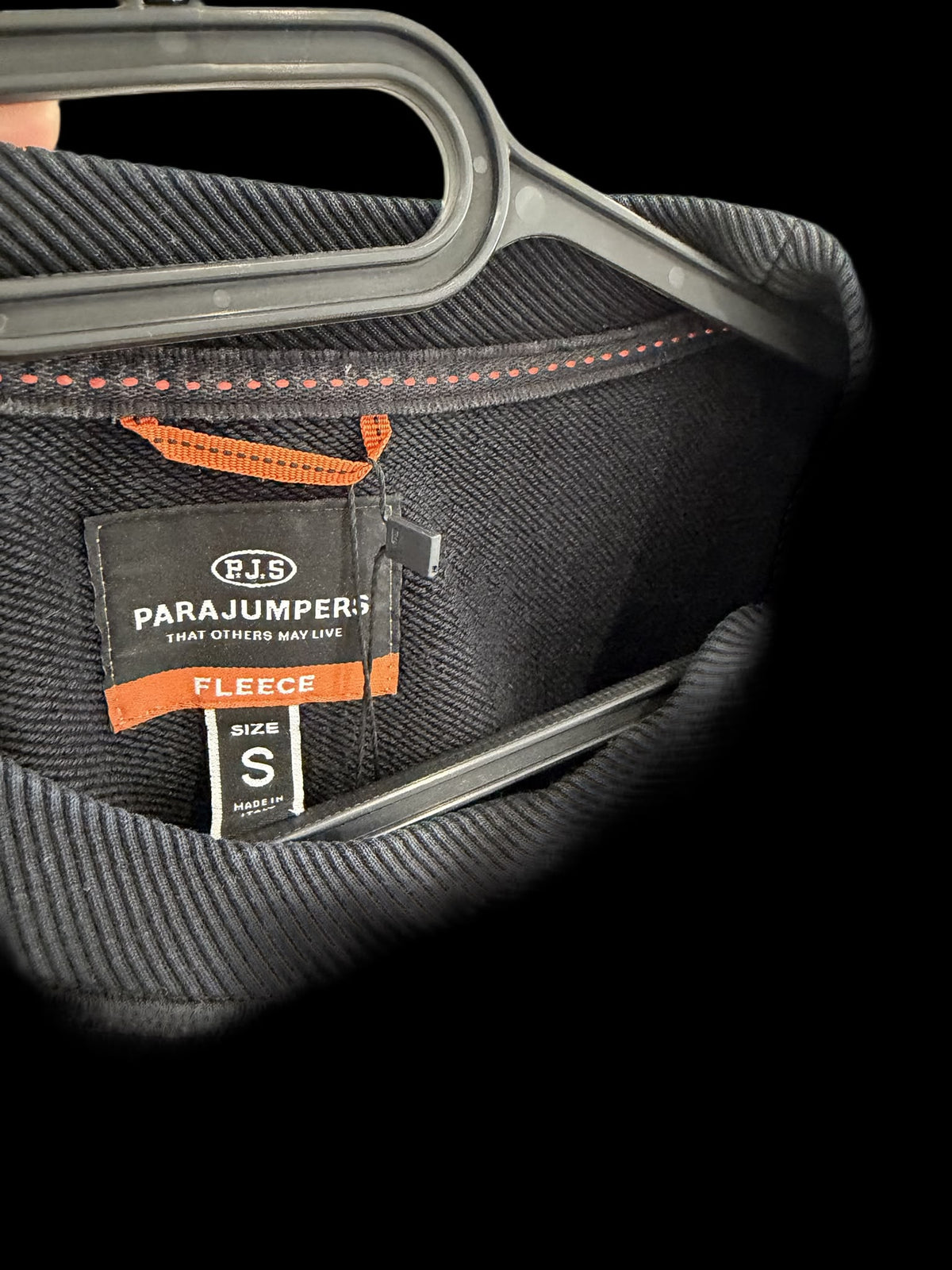 Pull Parajumpers