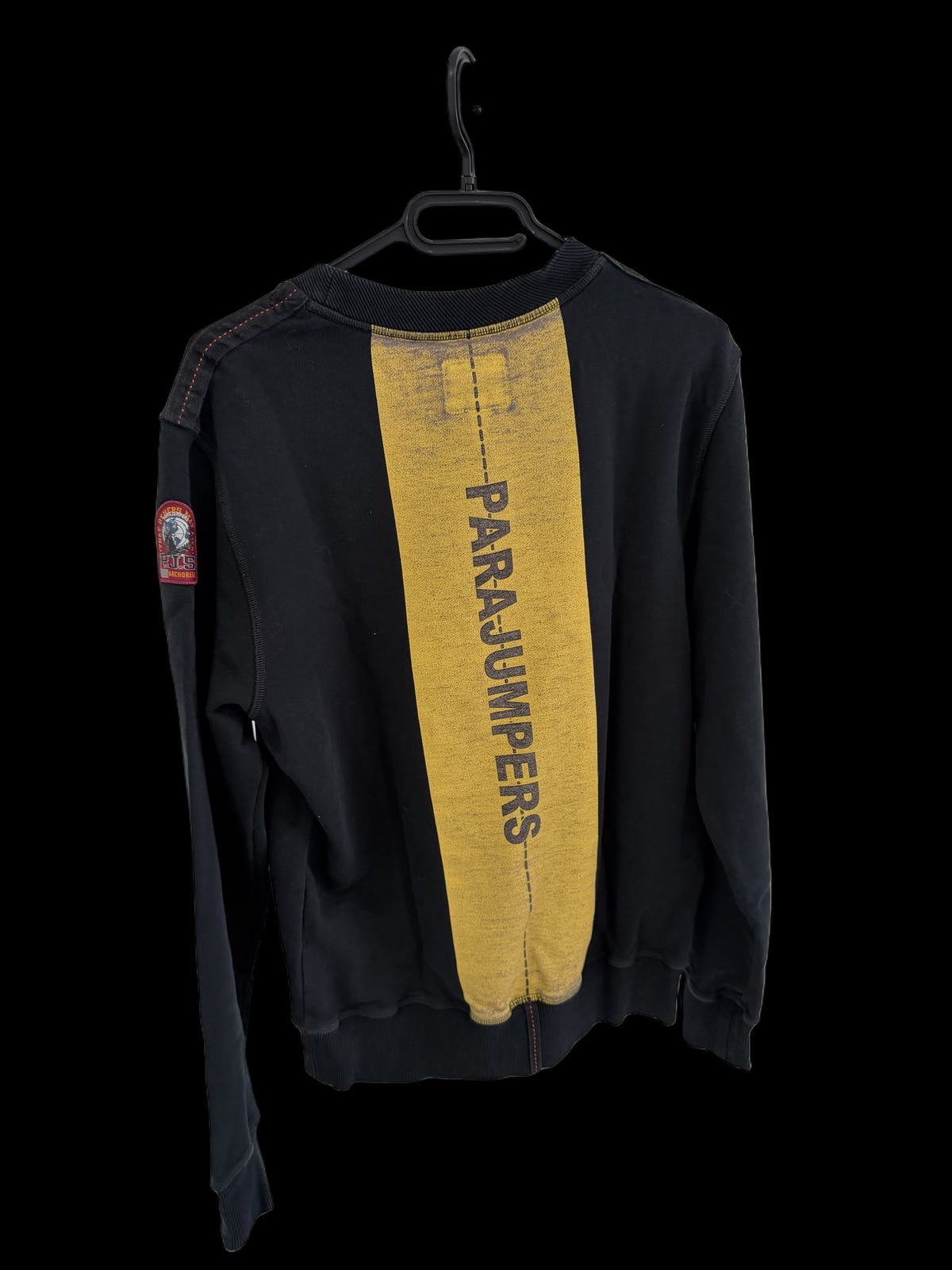 pull Parajumpers
