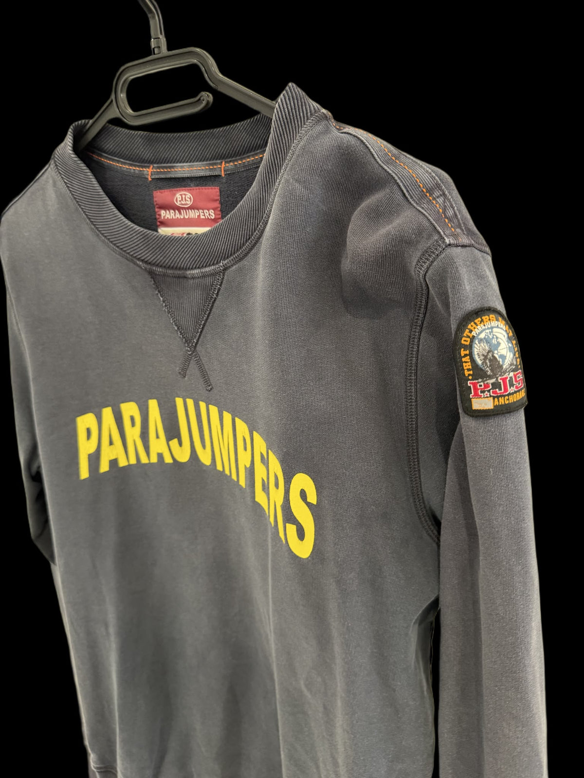 Pull Parajumpers