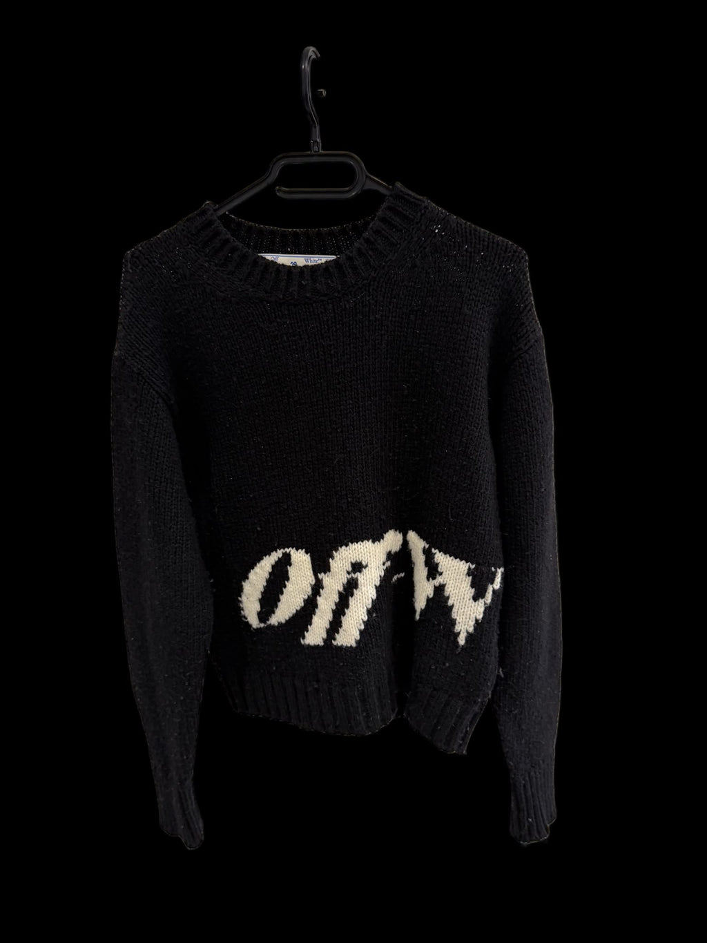 Pull off white